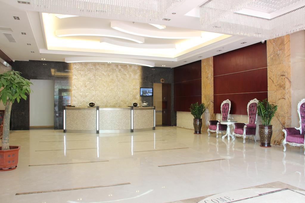 Zhuhai Platinum Holiday Hotel Exterior photo